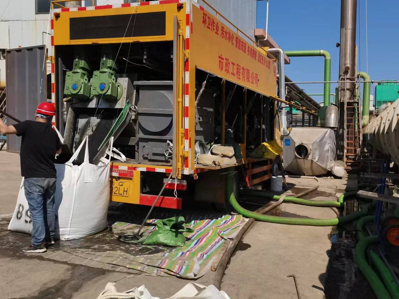 邗江淤泥压干处理